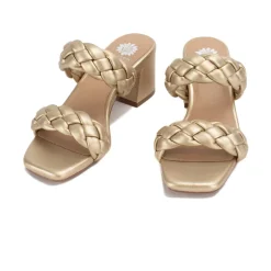 Carlen Heel