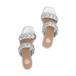 Carlen Heel