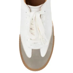 Dinia Low-Top Sneaker