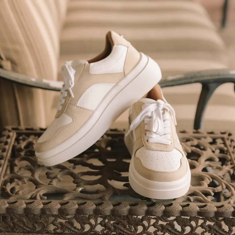 Emma Flatform Sneaker