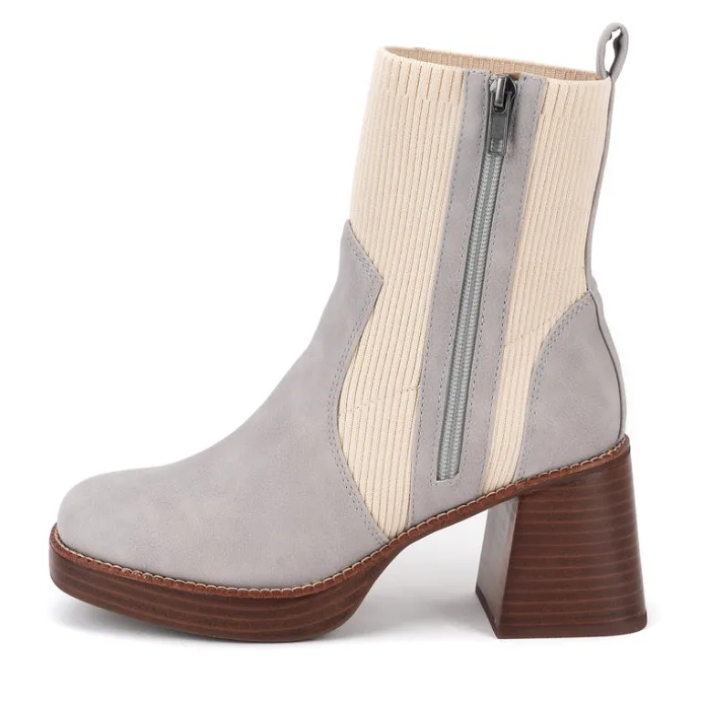 Izmir Chelsea Ankle Boot