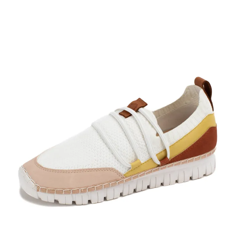 Junior Slip-On Trainer