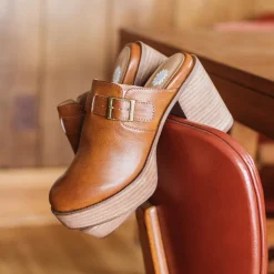 Larry Platform Clog