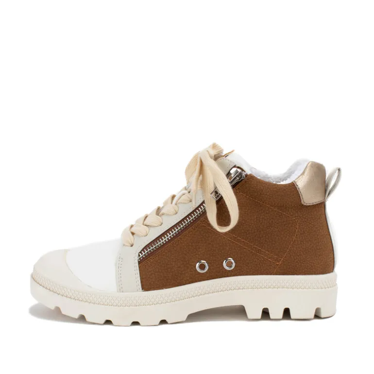 Parrott Sneaker