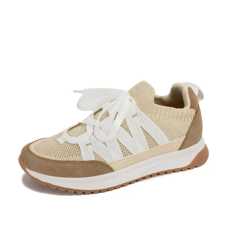 Rocco Knit Trainer
