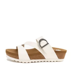 Rosette Flatform Sandal