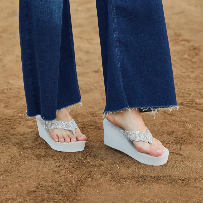 Winny Wedge Sandal